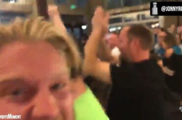 Absolute BEDLAM après que @ hertlik48 a remporté le sixième match contre les @sanjosesharks au double du ...