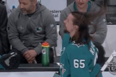 JOUEZ ENCORE PLUS @metallica! #Coupe Stanley...