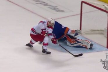 Eh bien, nous avons une bataille de tendresse ici ce soir. Voici le tour de @ robinlehner40. #S ...