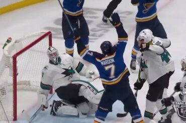 Les rondelles desserrées peuvent être votre ami. #Coupe Stanley
: @nhlonnbcsports
: @sportsnet ...