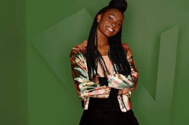 Joue à Gloria! @Imkennedyholmes, natif de St. Louis et finaliste de @nbcthevoice, sera ...