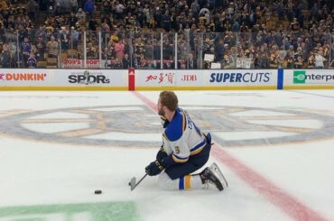 @ jedmundson3 et Oskar Sundqvist se sont rencontrés. Qui est votre finale #StanleyCup?