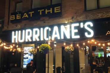Y at-il un endroit plus poétique où regarder les B que dans un ouragan en ce moment? #St ...