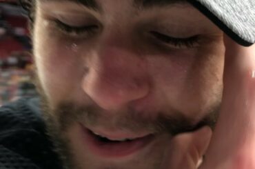 Champs de la Conférence de l'Est! @jdebrusk et ses coéquipiers des @nhlbruins le ressentent ...
