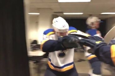 Ce n'est pas bizarre si ça marche! @ barbs2222 #StanleyCup (@stlouisblues) ...