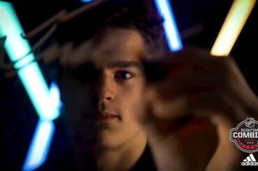 Parfois, il suffit de laisser tomber comme il fait chaud.

D'accord, @_alexturcotte? #NHLCo ...