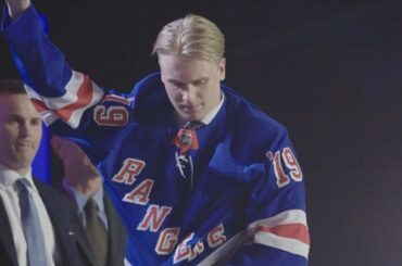 Le moment attendu par @kaapokakko! #NHLDraft
Allez dans les coulisses avec "We ...