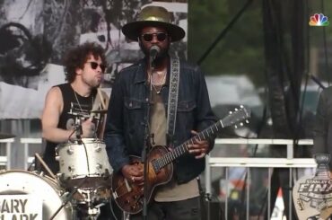 Si vous avez raté la performance de @ garyclarkjr, nous sommes là pour vous. #Coupe Stanley...