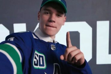 De Russie avec amour. @podkol_ se rend au @canucks! #NHLDraft ...