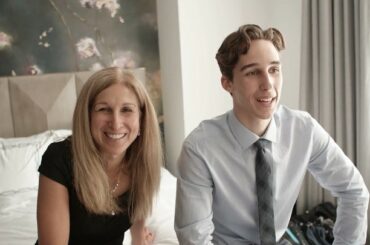 Préparez-vous pour la soirée #NHLDraft avec le nouvel avant @BuffaloSabres @ dylan.cozens! ...