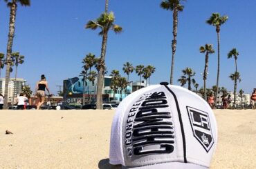 L'été à la plage a bien meilleure apparence, hein, fans de @LAKings? Obtenez le ...