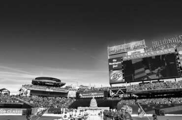 Cela s'annonce comme une 3ème période monumentale. #WinterClassic
Photo par @jason ...