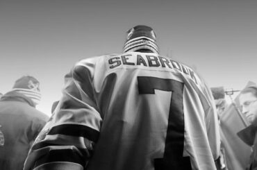 Voici les faucons! #WinterClassic

Photo de @jasonmpeterson ...