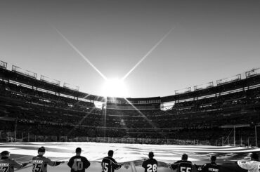 De patinoire à patinoire brillante. #WinterClassic
Photo de @jasonmpeterson ...