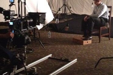 Le penseur. @ AGally94 prend un moment pour réfléchir. #nhlprospects #nhlcombine ...