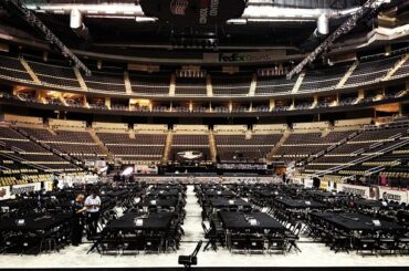 J'aime / RT si vous êtes au #NHLDraft 2012 avec nous ce soir et que vous remplissez l'un de ces ...