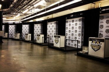 C'est là que les conscrits se rendent pour leur première interview avec les médias. Seriez-vous fini ...