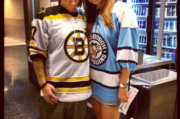 Ces "ennemis de la fraternité" sont venus à Toronto de Pittsburgh pour soutenir leurs équipes. Qui va ...