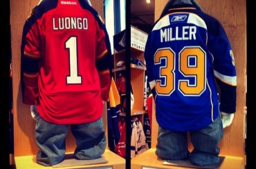 Quelqu'un a besoin d'un nouveau chandail Lu ou Miller du #NHLStore? #NHLTradeDeadline #Fla ...