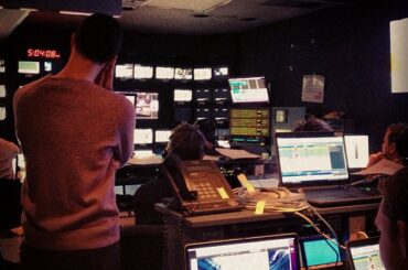 DERRIÈRE LES SCÈNES: Où la magie opère. À l'intérieur du produit @nhlonnbcsports ...