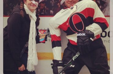 Les fans de @nhlsenators dévoilent leurs couleurs au @canadiantire NHL Specta 2014 ...