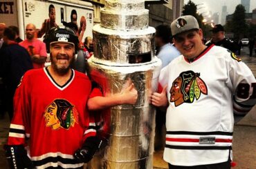 Appuyez deux fois si vous voulez ramener la #StanleyCup à la maison autant que ce gars. #Lets ...