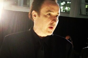 "C'était une régression. Il ferait n'importe quoi pour gagner." - L'acteur John Cusack ici pour suppo ...