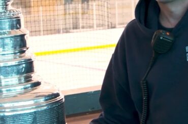 Lorsque @krafthockeyvilleusa a apporté la coupe Stanley à Calumet, la foule de MI EXPECT ...