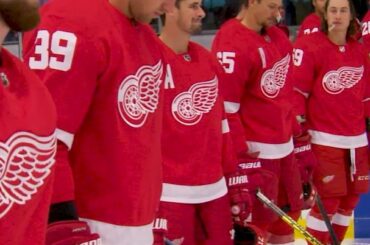 Un hommage à la foule @krafthockeyvilleusa à Calumet, MI par la ville natale @detro ...