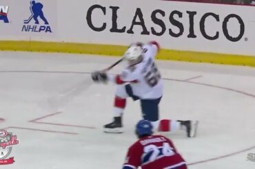 Aiguille, filetée.
Tiré, pris. #KraftHockeyville (Aleksander Barkov / @ barkovsasha ...