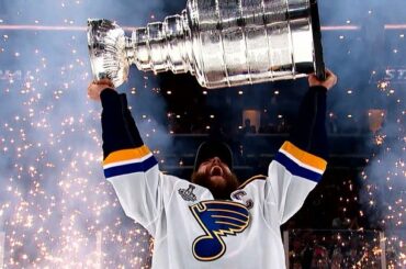 Le groupe cinq fois primé aux Grammy Awards et le nouveau partenaire de la LNH, @greenday ...