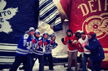 Que le jeu commence. #WinterClassic ...