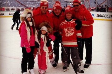 C'est l'idée de Dan Cleary de @detroitredwings sur l'amusement en famille. #WinterClassic ...