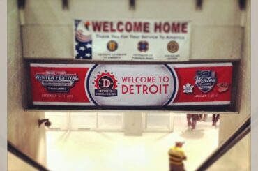 Voler pour la classique d'hiver? Vous serez accueilli avec ce signe de bienvenue à De ...