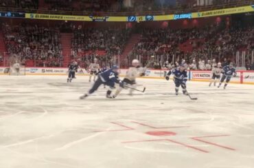 @victorolofson enterre la deuxième chance! #NHLGlobalSeries @nhleurope ...