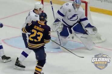 Tu dois aimer cet œil-main de Sam Reinhart (@samsonreinhart). #NHLGlobalSeri ...