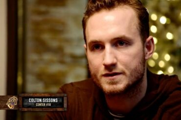 Un petit golf dans l'arrière-cour pour Colton Sissons et @ ryanjohansen92 alors qu'ils se préparent pour t ...