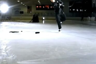 John Klingberg (@klingbergjohn) semble réchauffé pour le #WinterClassic. @PredsNH ...