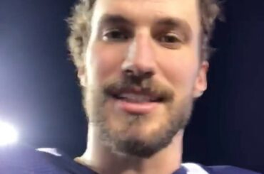 Roman Josi (@ rjosi90) profite du patinage en famille avant le grand jour. #Winte ...