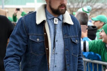 Ça ne va pas beaucoup mieux que ça. #WinterClassic ...