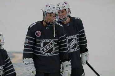 "Le flux est trop long. Ça va s'enrouler autour de mon cou comme une écharpe." - @hilaryknight
...