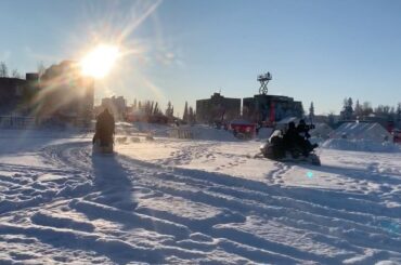 Traîneau à chiens + motoneige à Yellowknife, NT est incroyable, mais le faire sur @scot ...