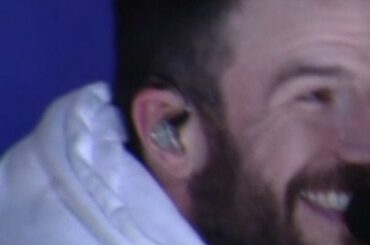 Si vous avez raté la performance de @ samhuntmusic à #StadiumSeries, ne vous inquiétez pas, nous avons ...