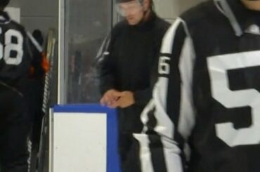 L'amour de Katie Guay pour le hockey a évolué du jeu à l'arbitrage.
Maintenant, elle est ...