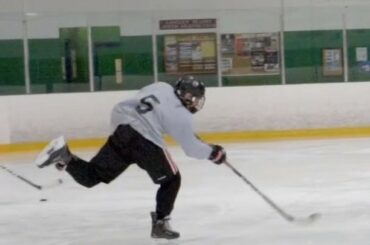 Amrit Gill: parle anglais
 Parle Punjabi Parle Hockey

#HockeyIsForEveryone ...