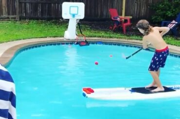 Pas de meilleur moment pour faire pousser le mulet. #HockeyAtHome (@ chrisclark20) ...