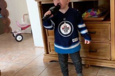 VEUILLEZ LEVER #HockeyAtHome (@ angie.palsson) ...