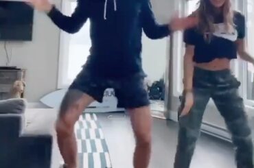 Exécutez E.G.B @ guddy44 (TikTok / snsweets1) #HockeyAtHome ...