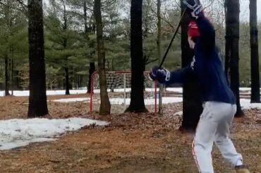 À TRAVERS LES BOIS #HockeyAtHome (@alwayshockey) ...