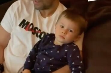 Certains liens père et fils @easportsnhl, à la manière d'Ovi. #HockeyAtHome (: @aleksan ...